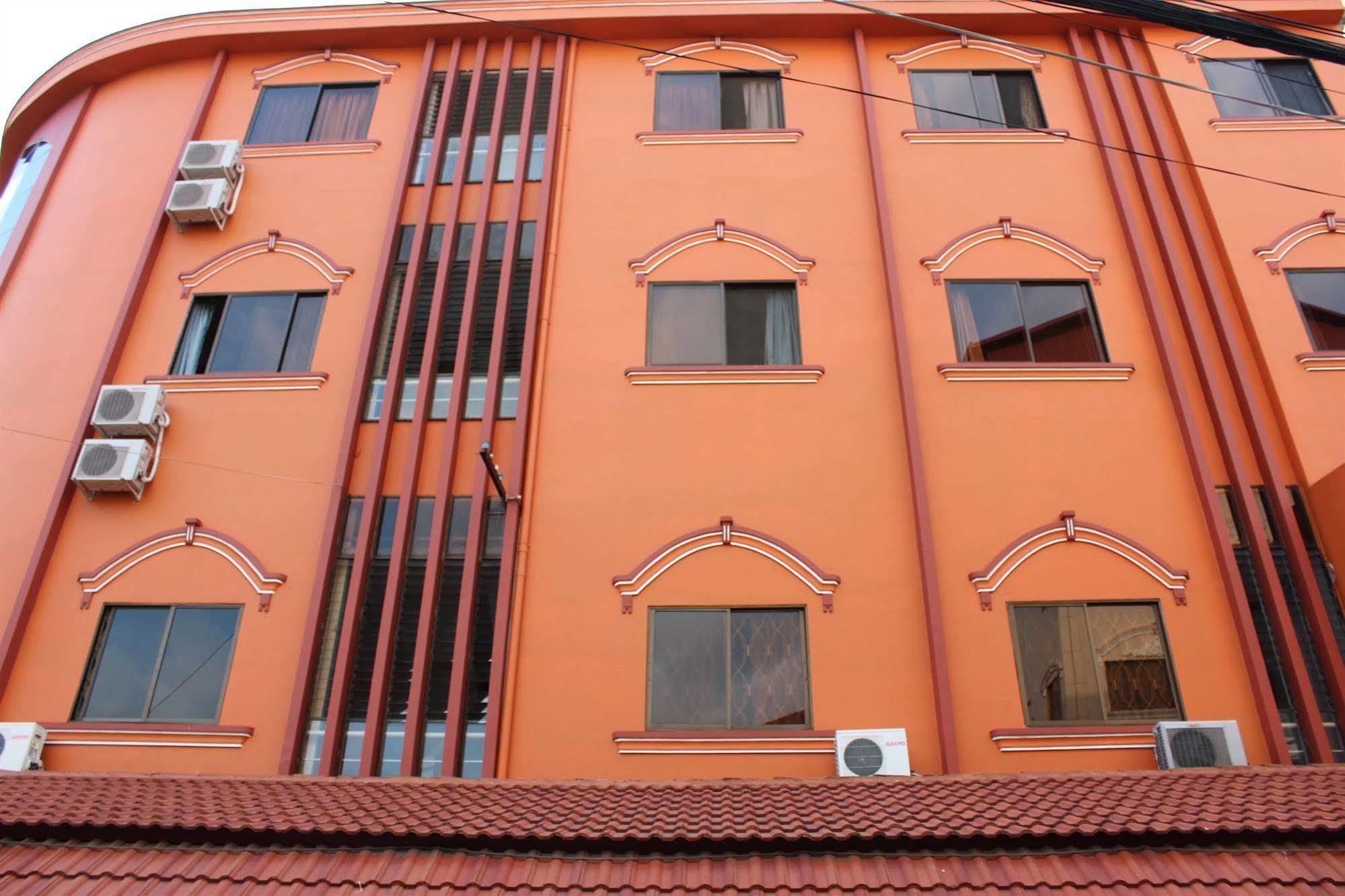 Lucky 1 Guesthouse Phnompenh Exteriér fotografie